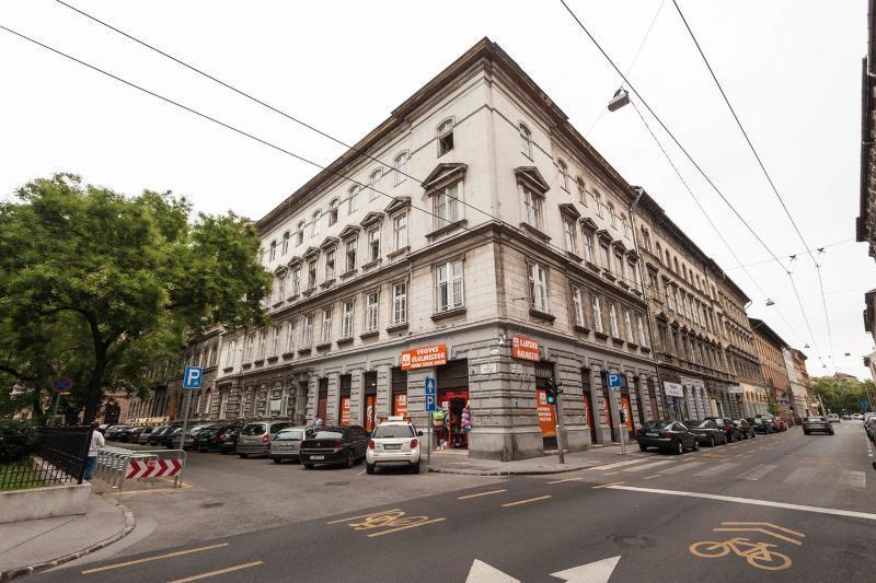 The Grand Budapest Apartment Exterior photo